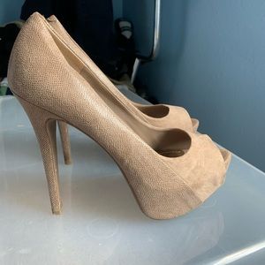 Taupe suede platform
